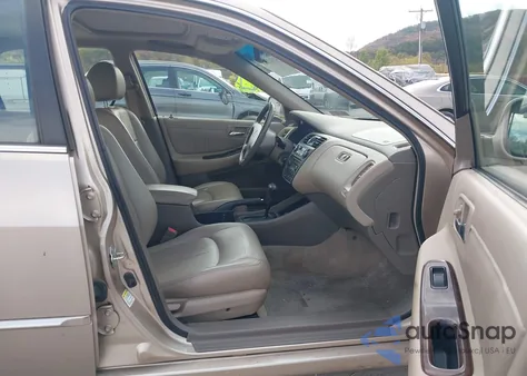 2000 Honda Accord 3.0 Ex z USA, uszkodzony, nr VIN 1HGCG1657YA068059